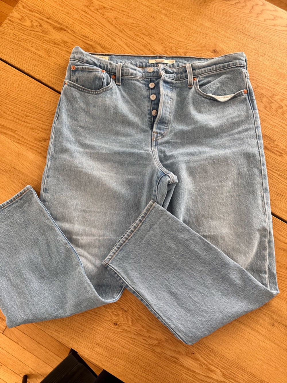 Levi’s Wedgie Straight